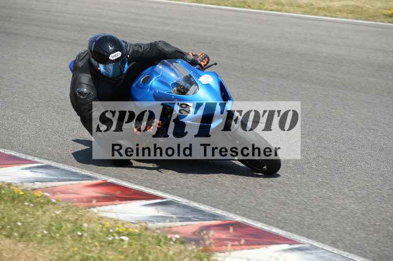 /Archiv-2023/28 05.06.2023 Moto Club Anneau du Rhin/vert-medium/29